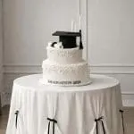 Pearl Graduation Cake - Image 2