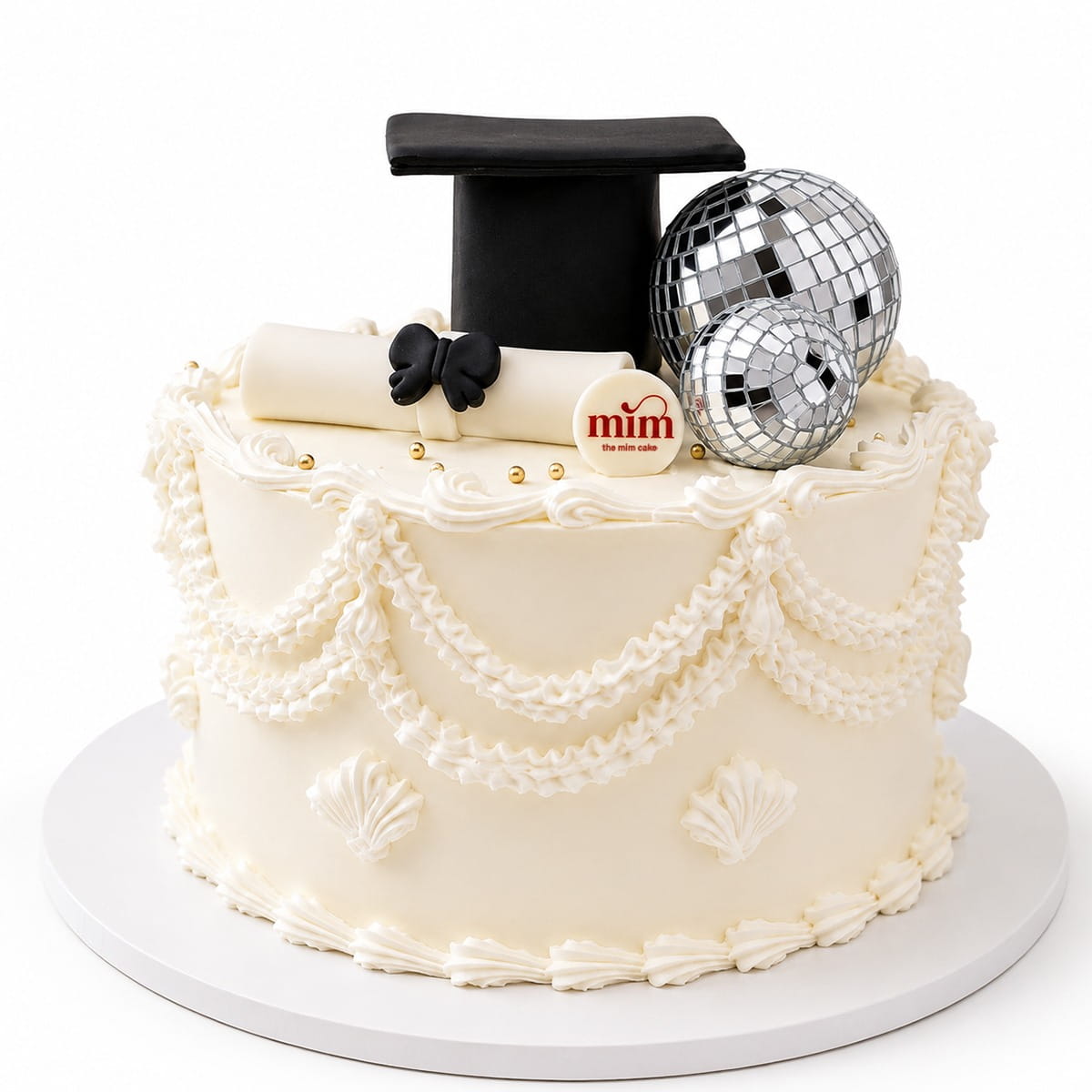 WhatsApp Image 2026-06-08 at 5.05.30 AM Graduation Glam Cake - Image 1