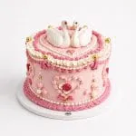 Blushing Swan Romance Cake
