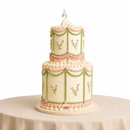 Swan Garden Elegance Cake